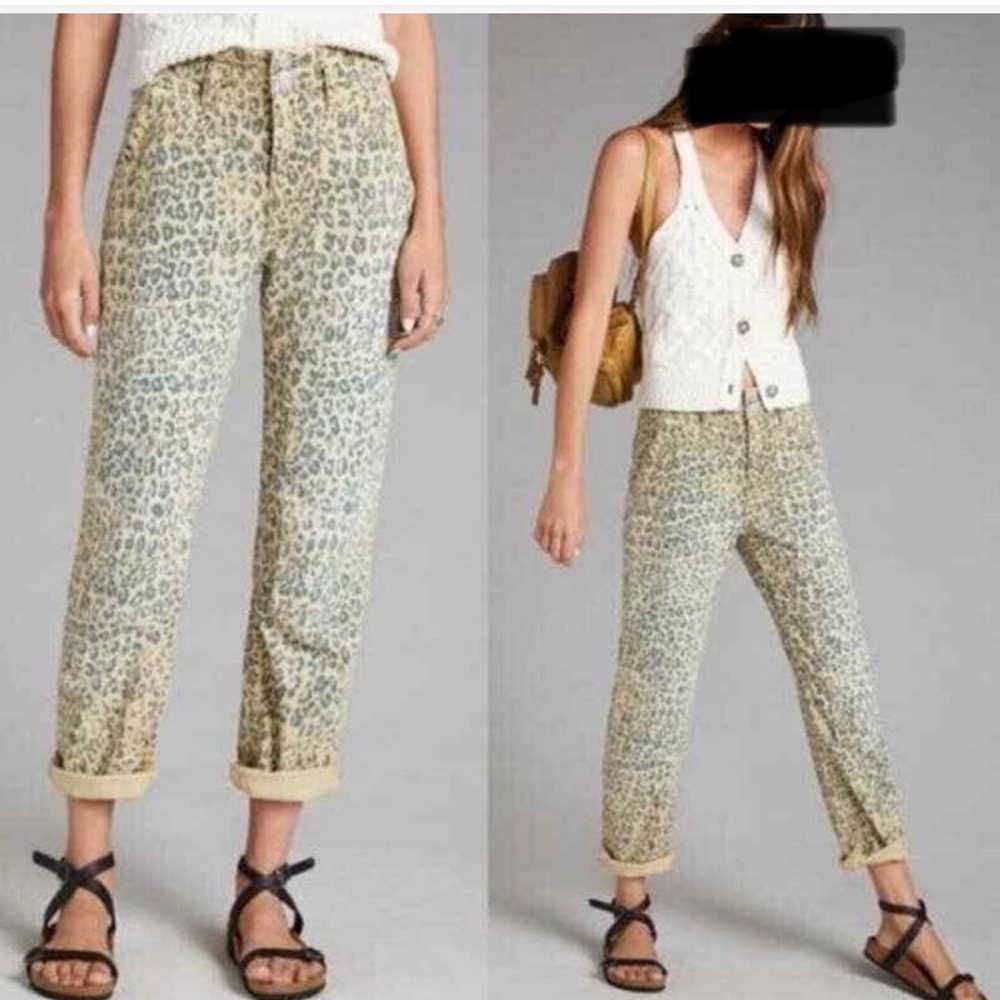 adorable! Pilcro The Wanderer Jeans Size 32 Cream Leopard High Rise - loose fit